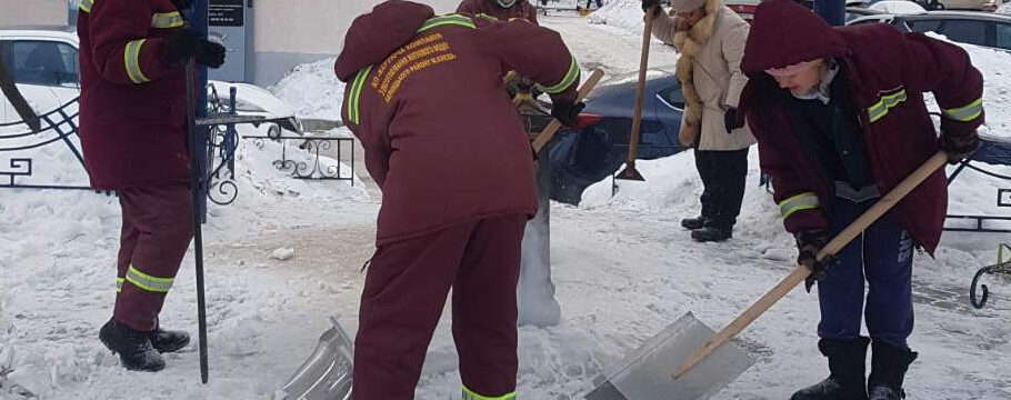 В Києві сніг та накриження