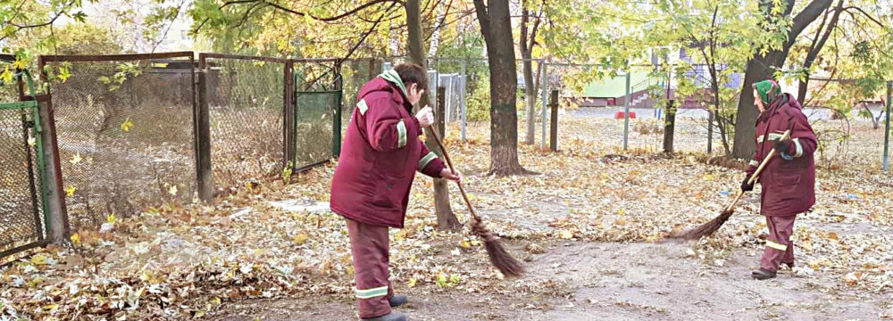 Традиційний захід “Чистий четвер” в Дарницькому районі